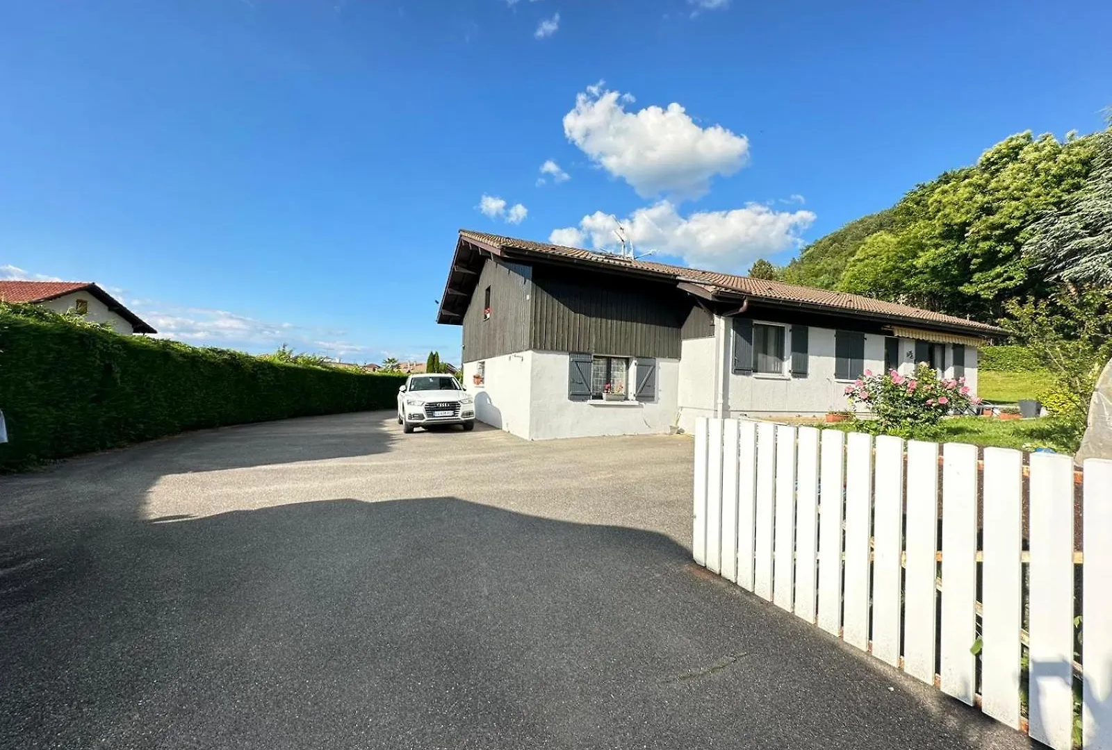 Au Calme, Parking Gratuit,Proche Centre Thonon Les Bains contacts