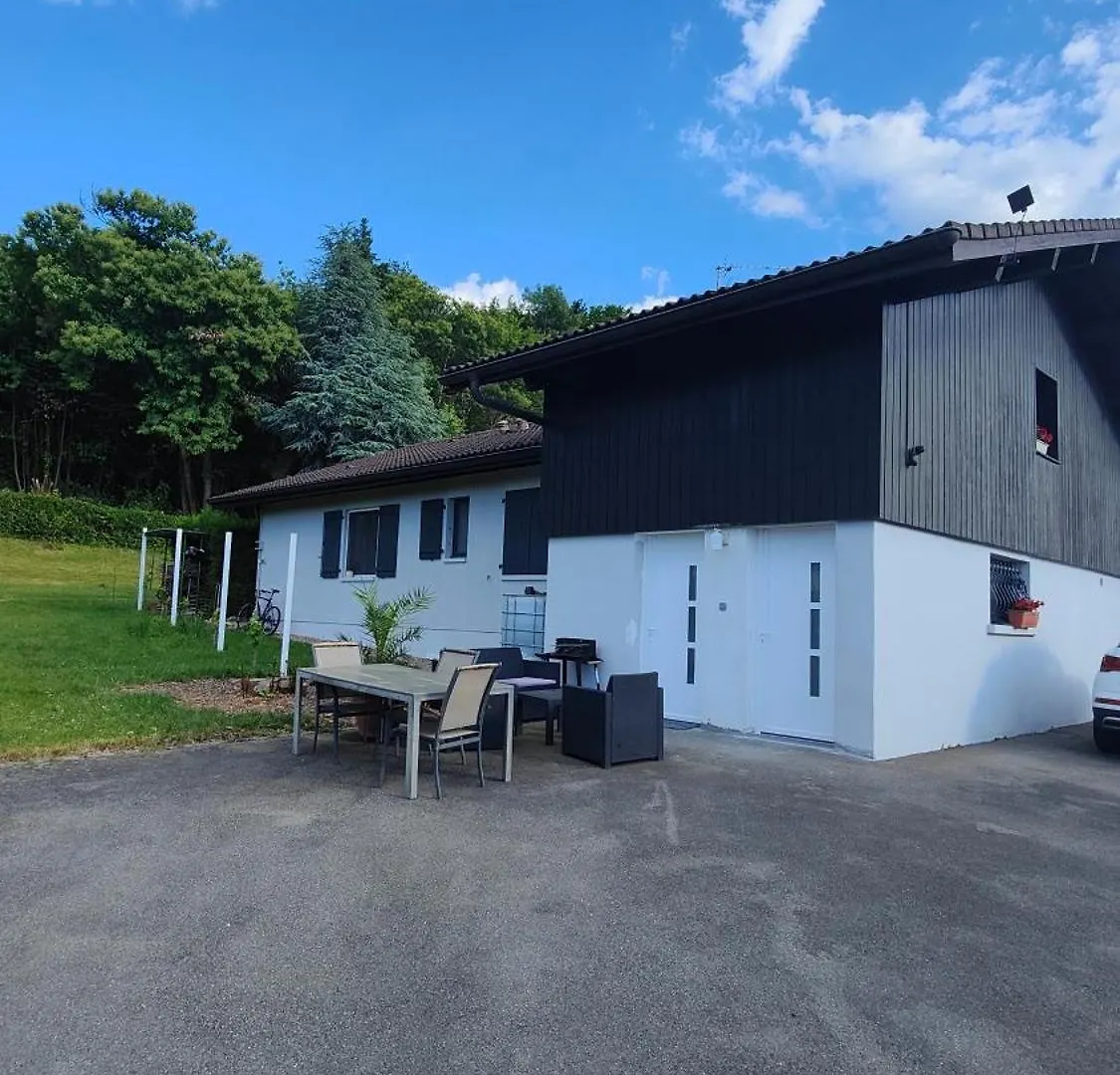 Au Calme, Parking Gratuit,Proche Centre Thonon Les Bains Apartment Allinges 0*,  France